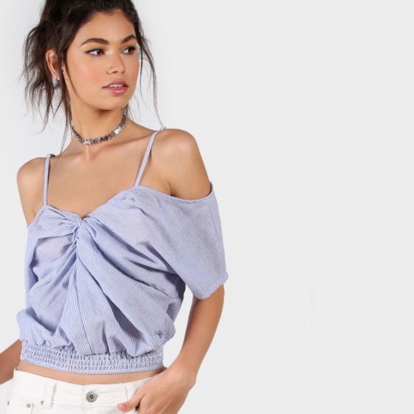 Twisted Knot Front Striped Off Shoulder Cropped Top - Picture 4 of 8